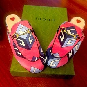 Gucci size 8 women’s shoes